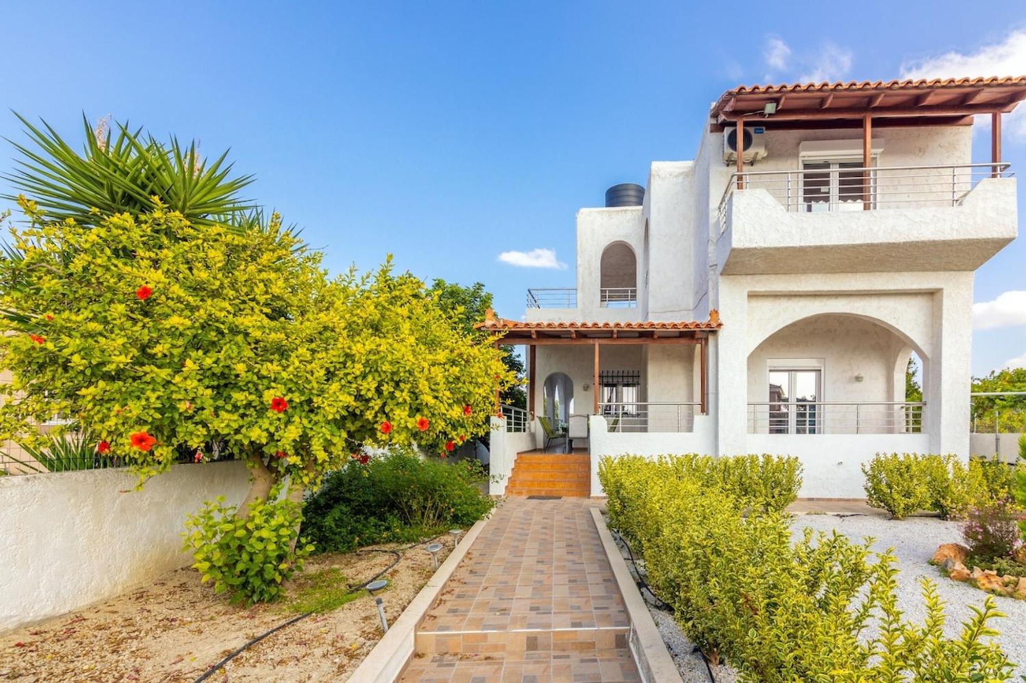 Amazing Villa Chrysanthi With Private Pool In Heraklion Epano Vathia Bagian luar foto