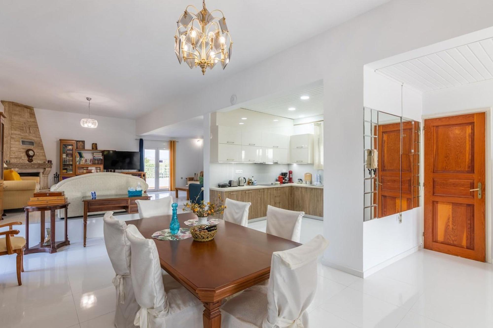 Amazing Villa Chrysanthi With Private Pool In Heraklion Epano Vathia Bagian luar foto