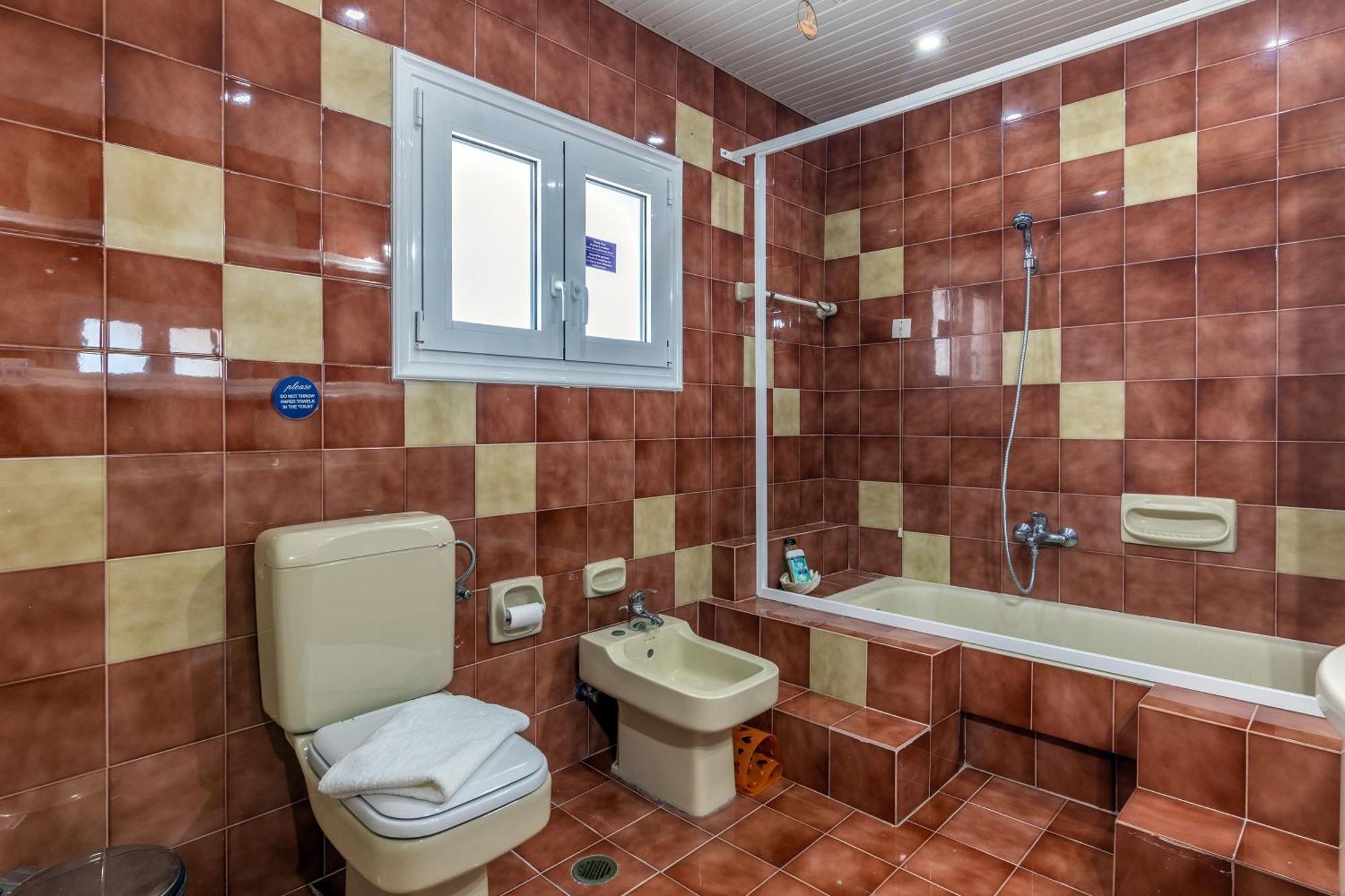 Amazing Villa Chrysanthi With Private Pool In Heraklion Epano Vathia Bagian luar foto